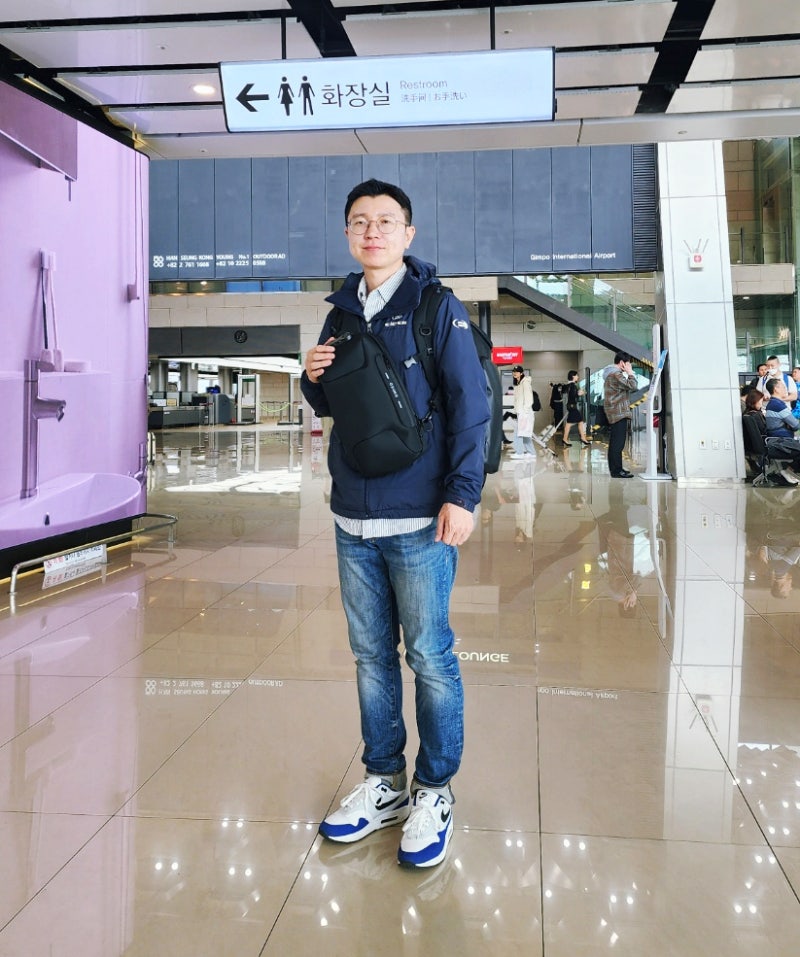 30대 40대 남자 제주도 공항 보조가방 오주코 슬링백