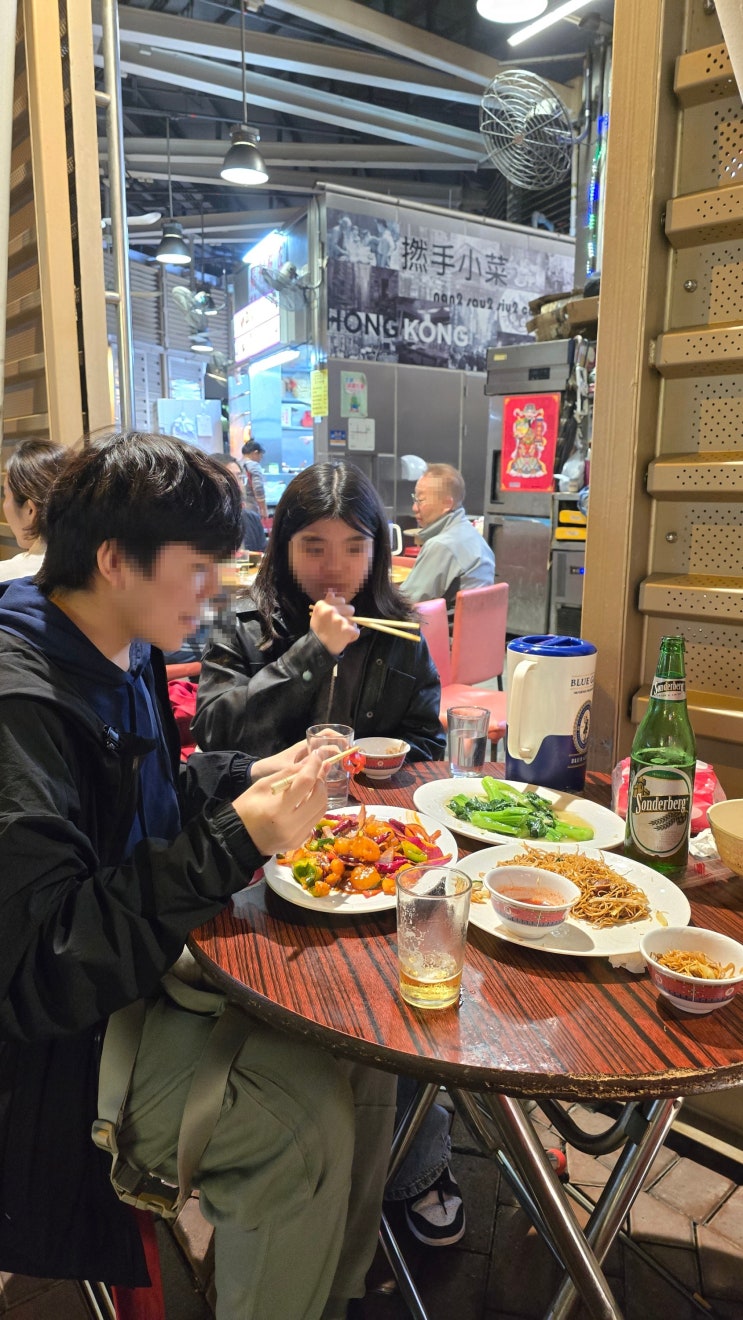 [홍콩2024] 템플스트리스 야시장 맛집: 곽튜브 식당이 맞나?