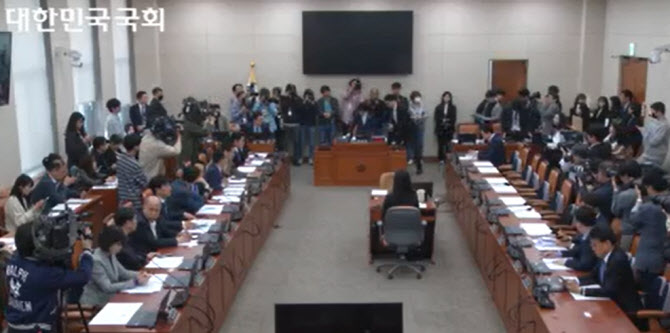 국내) 더불어<b>민주</b>당, <b>민주유공자법</b>.<b>가맹</b><b>법 본회의</b> 직회부...국힘... 