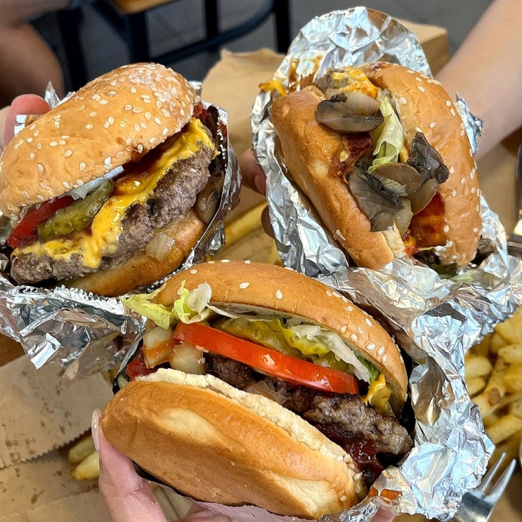  [강남] FIVE GUYS 파이브가이즈 강남점 후기 | 리틀베이컨치즈버거 올더웨이즈
