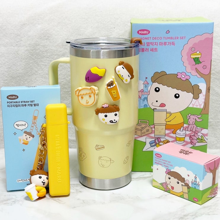 메가커피 <b>마루</b>는 <b>강쥐 콜라보</b> 굿즈, <b>마루</b> 텀블러 & 랜덤 자석... 