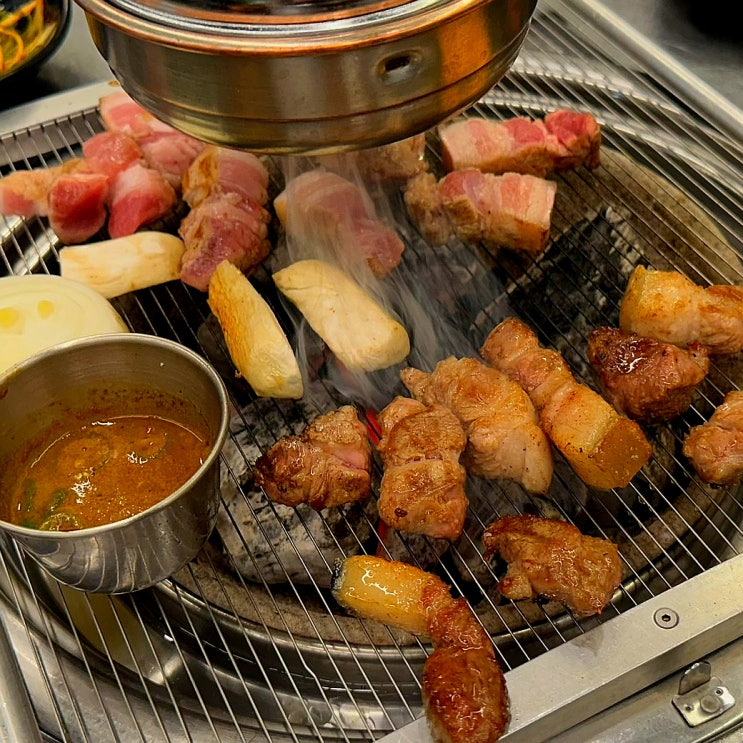  제주도 서귀포 올레시장 근처 흑돼지 맛집 [ 흑돼지BBQ ] 서비스 푸짐하고 맛있는 곳 !