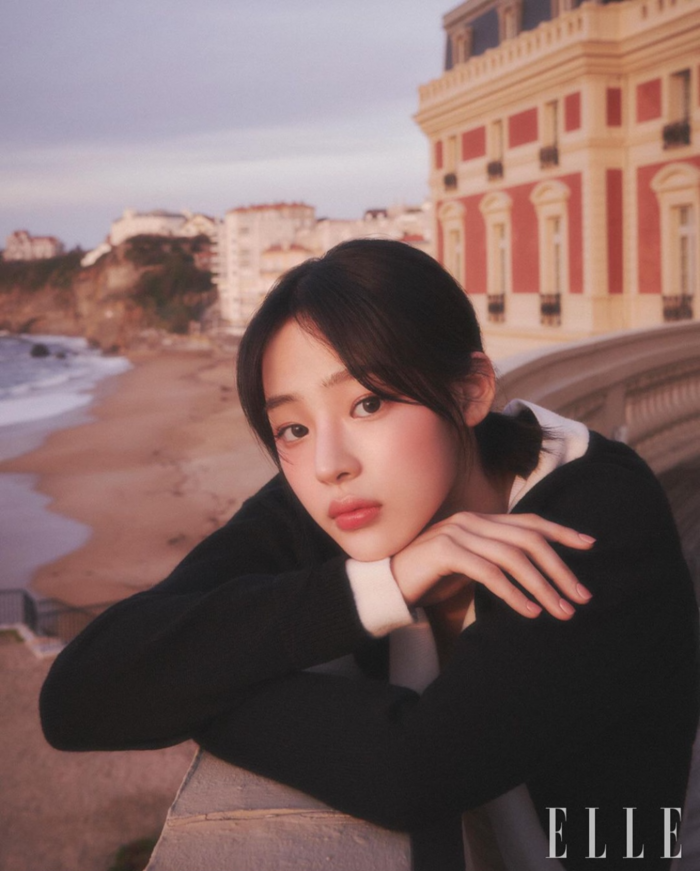뉴진스 민지, 올리비아 핫세인 줄...여전히 독보적인 비주얼 뉴진스 민지, 올리비아 핫세인 줄...여전히 독보적인 비주얼
