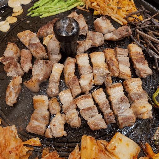  전주 에코시티맛집 [해누] 해물탕 나오는 솥뚜껑 삼겹살 맛집! 반찬 휼륭한 고기집 추천