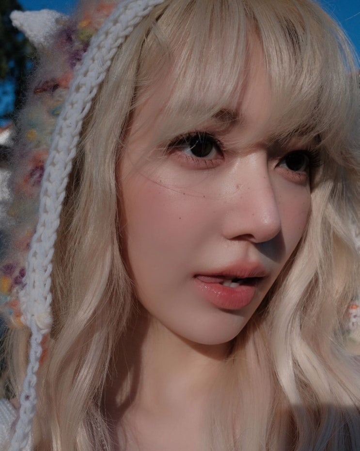 르세라핌 사쿠라, 직접 만든 뜨개질 모자 쓴 여유 만끽 미국 근황 르세라핌 사쿠라, 직접 만든 뜨개질 모자 쓴 여유 만끽 미국 근황