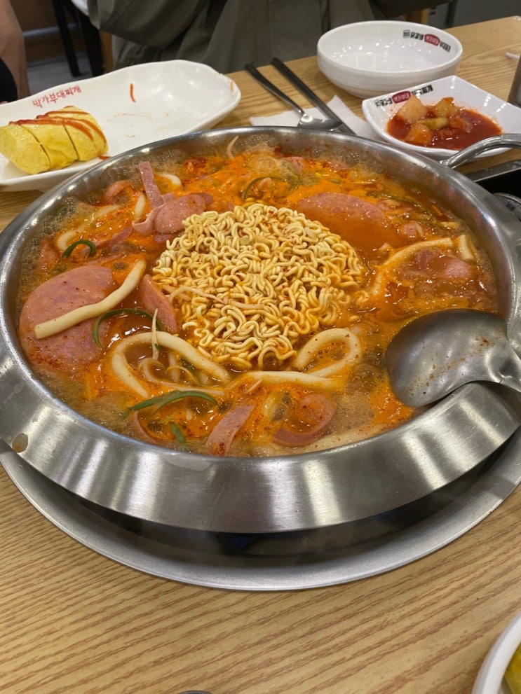  [가산] 3단지쪽 새로 생겼습니다! 부대찌개, 닭갈비, 곱도리탕 "박가부대 가산대륭8차"