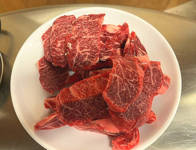  숯불 향 제대로인 수유 소고기 맛집 '백로참숯구이'