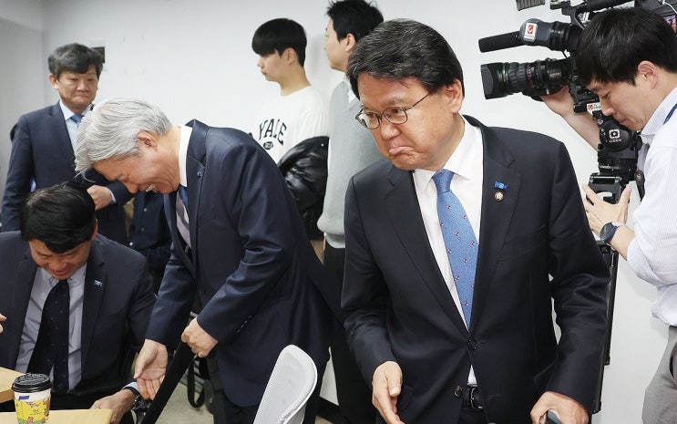 <b>조국혁신당 원내대표</b>에 <b>황운하</b> 당선인 선출