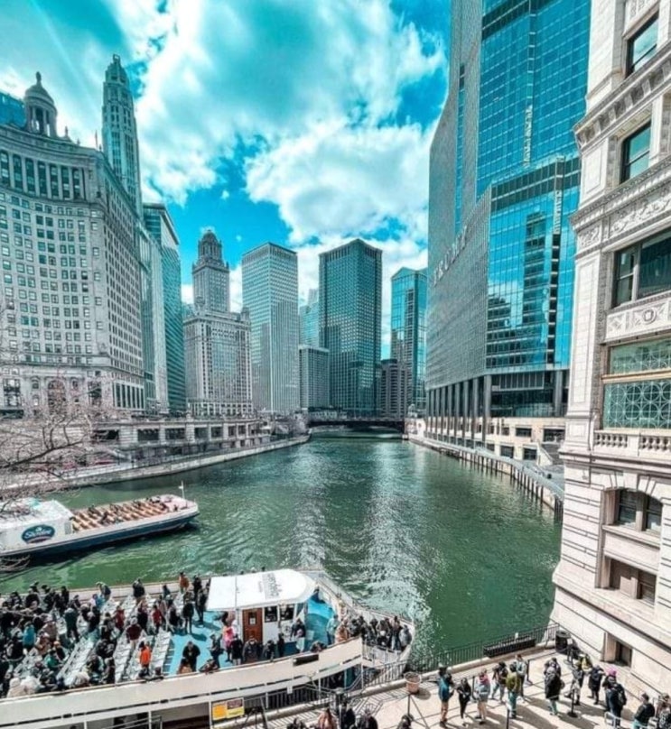  <시카고 명소들> 시카고 강을 따라 조성된 Chicago Riverwalk