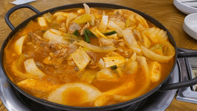  망원 망리단길 맛집/맛과 가성비 좋은 망원태백국물닭갈비