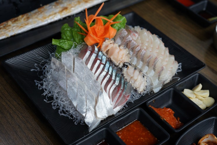  서귀포 맛집 성산해촌에서 갈치구이, 갈치회 먹기