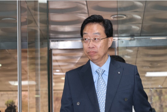 [李在明,조여오는 올가미] `백현동 7억대 <b>뇌물</b> 의혹` <b>전준경</b>... 