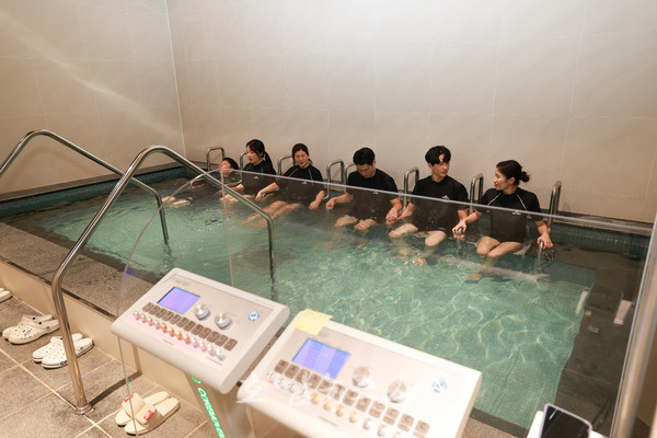  해양자원 활용한 테라피실, 힐링 핫플레이스로 떠오른 완도 해양치유센터 2만 명 다녀가