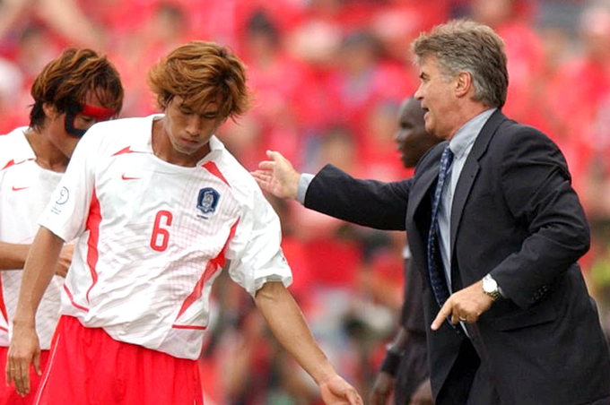 올림픽 축구 탈락 2002년 <b>월드컵</b> 4강 신화 <b>히딩크</b>가 가능했던... 