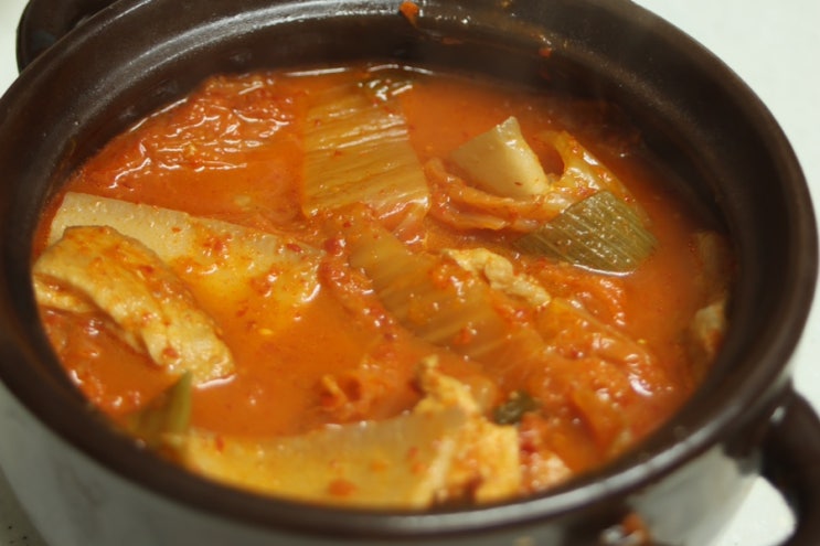  앞다리살 돼지김치찌개 맛있게 끓이는법 김치찌개 레시피