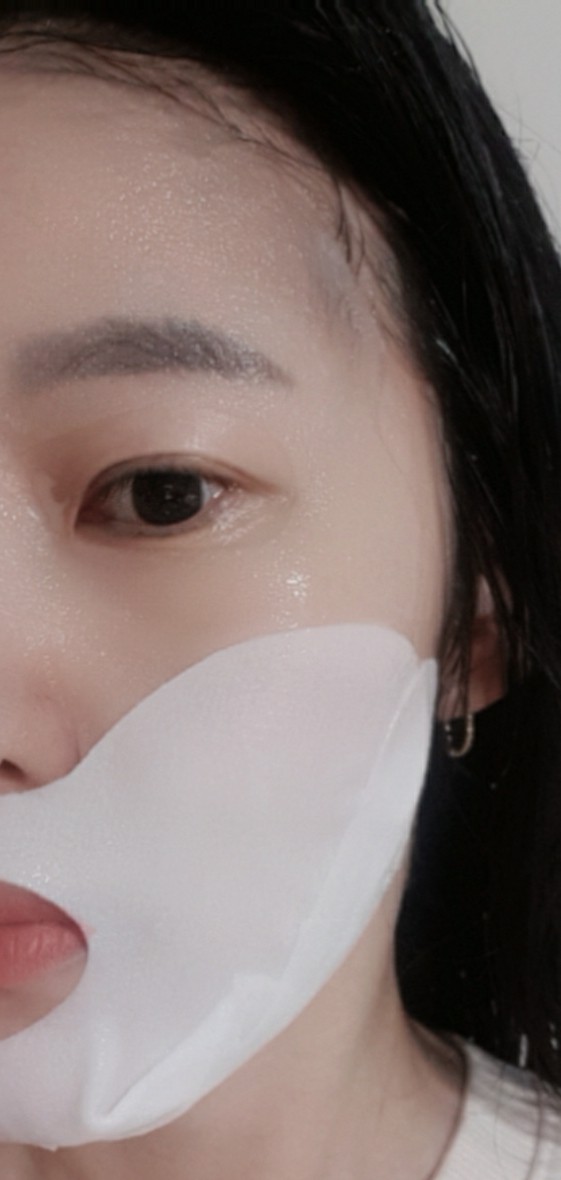  물광피부 만들어준다는 듀이셀 프라이빗 마스크팩 과연...?