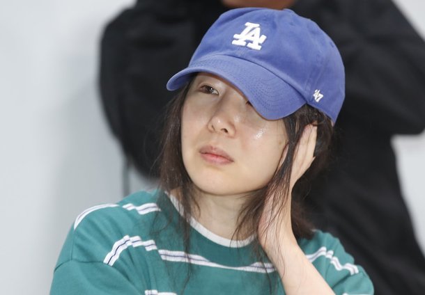 기괴한 민희진 기자회견 반응...하이브가 너무 빨리 잡은 게 잘못인가!? 기괴한 민희진 기자회견 반응...하이브가 너무 빨리 잡은 게 잘못인가!?