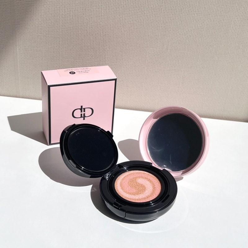 이유리쿠션으로 유명한 핑크아우라쿠션 피부 생기와 팩트 지속력으로 고민하고 계시다면 DPC....