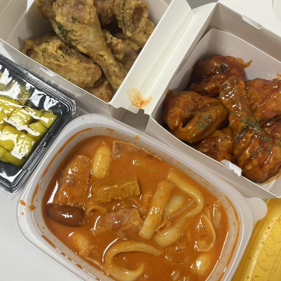 치킨플러스 양산덕계점 사진 5