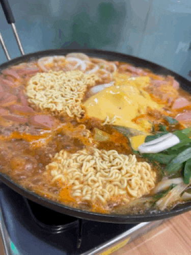  [K55 송탄 부대찌개 여의도본점] 내돈내산 진하고 양 많은 부대찌개 여의도백화점 맛집