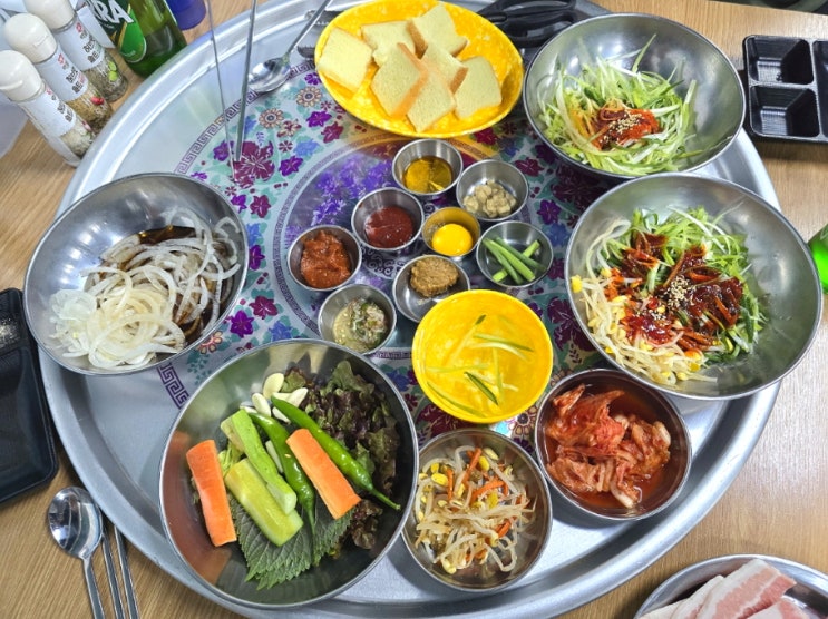  대전 윤이냉삼겹 냉삼 맛집 밥상차림 후기