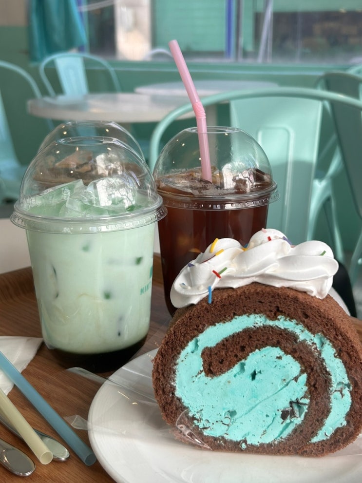  홍대 민트 덕후 여기 모여라 생카 콜라보카페 민트 하임 후기