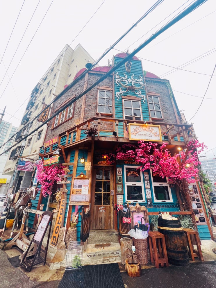  영등포카페 추천 / 영등포시장역 카페 추천/ 영등포 분위기 좋은카페 ; 맨홀커피 웨스턴 / 주차공간 / 운영시간