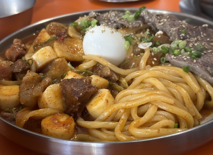  컨셉에 미친 건대 가성비 술집 | 김창훈주막