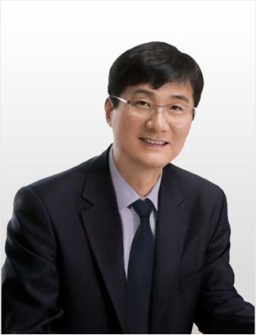 잘나가던 피부과 의사, 전재산 나누어주고 고아와 노숙자들을 섬기는 목사가 되다 - 박보영 ....