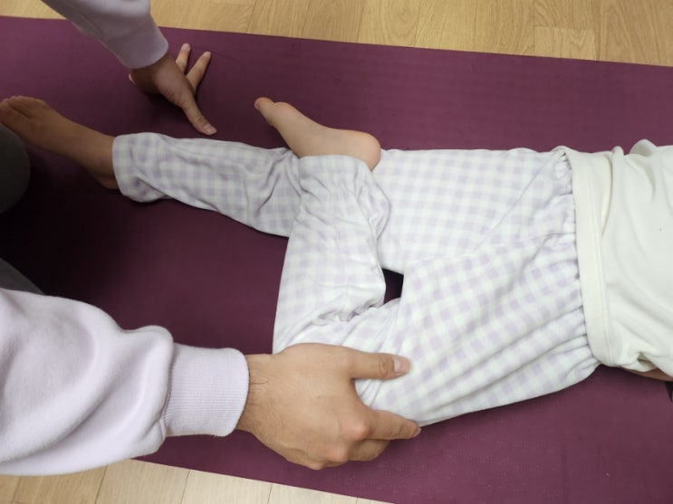  아이 다리통증 오금통증 일과성고관절활액막염 셀프진단법 공유해요