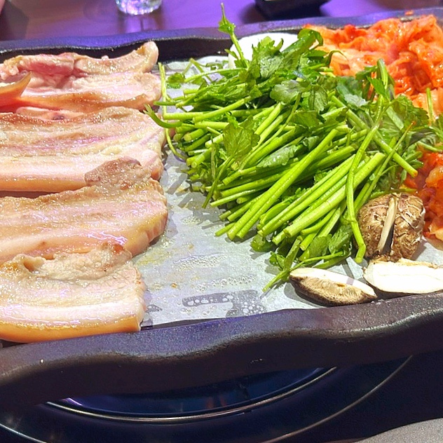  퇴사 55일차 민이랑 여의도 미나리삼겹살.