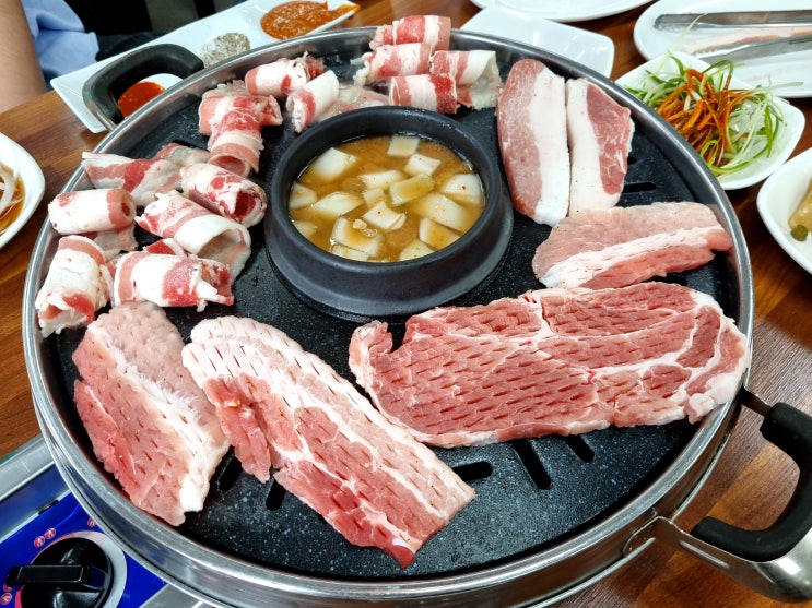  가정동 맛집 가보자 고기무한리필 루원시티점