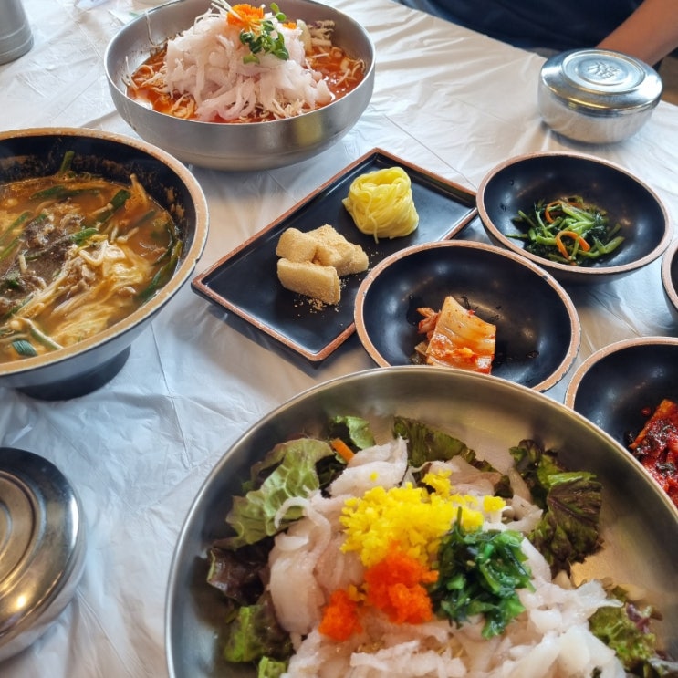  양양 인구해변맛집 해장은 어촌마을 물회섭국 강아지 동반 가능