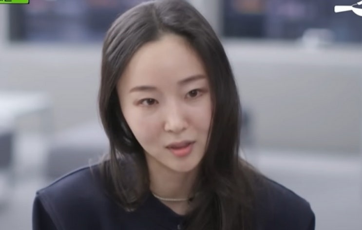 <연예가핫이슈> "뉴진스는 문제 없는데"... 어도어 민희진 대표, 하이브 경영권 탈취 의혹을 예언했던 글 내용 '재조명' <연예가핫이슈> "뉴진스는 문제 없는데"... 어도어 민희진 대표, 하이브 경영권 탈취 의혹을 예언했던 글 내용 '재조명'
