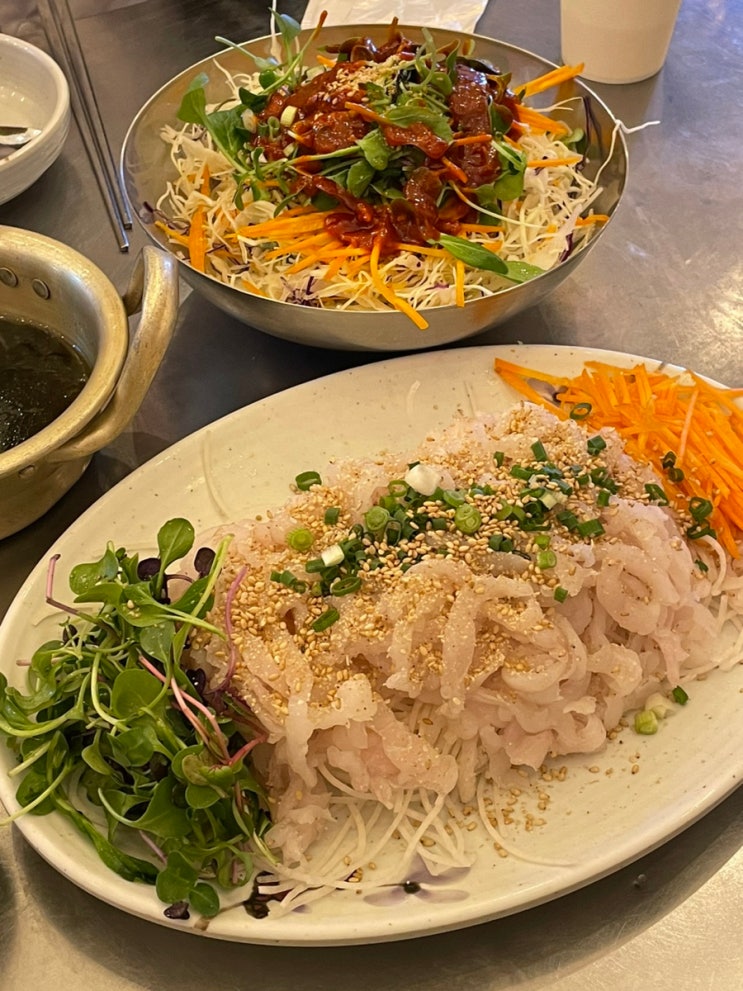  꺼꾸잽이 초장집 종로점 푸짐한 막회와 신선한 해산물이 있는 종각 맛집