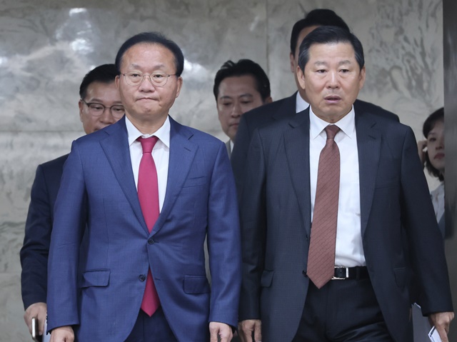 <b>이철규</b> <b>원내대표</b> 출마설, 국민의힘 갑론을박