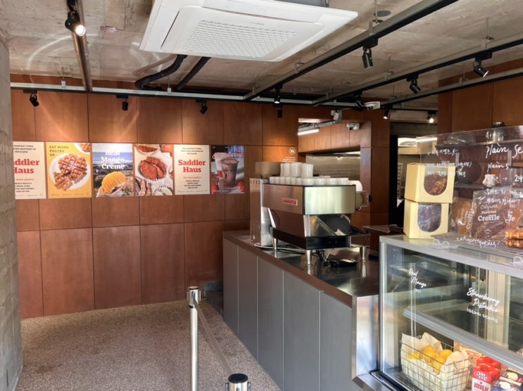  제주 카페/ 새들러 하우스/크로플 맛집/ 한담해변카페