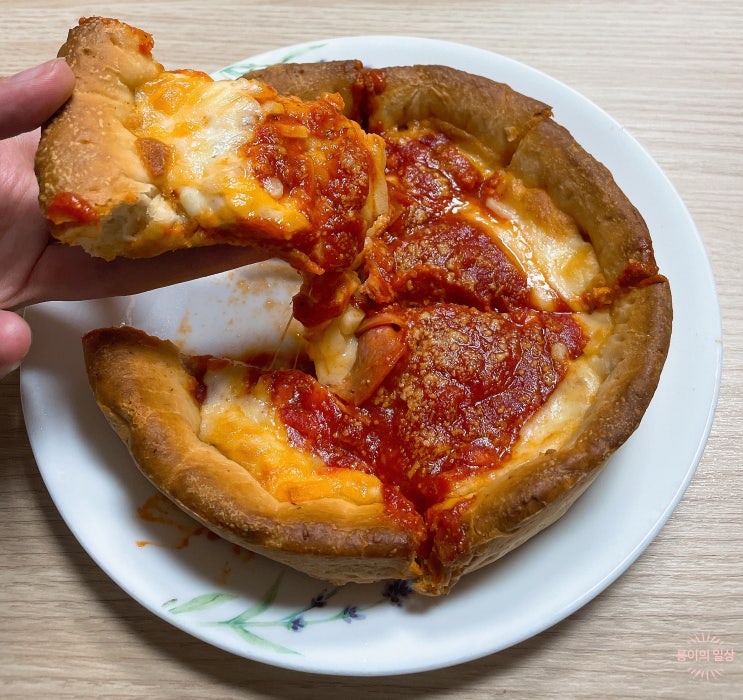  고메 페퍼로니 토마토 시카고 피자 영양정보, 가격, 후기