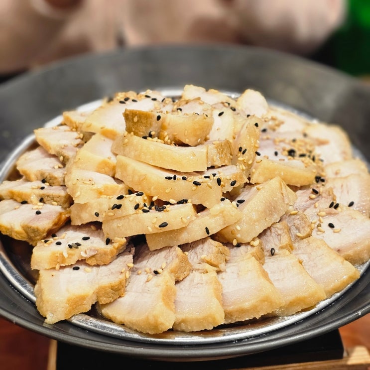  부산 서면/부전동 : 서면 보쌈 맛집, 깔끔한 보쌈 한상, 귀한 족발 부산 서면점