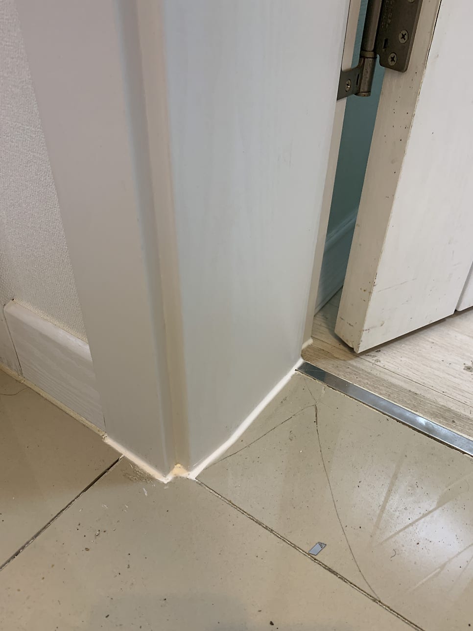 오래된문틀시트지작업 전문업체