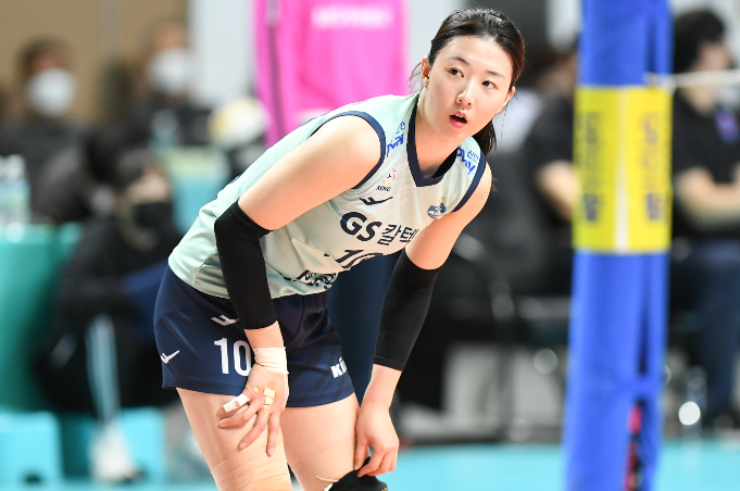 V리그 <b>프로</b> <b>여자</b><b>배구연봉</b>순위 선수 TOP5!(김연경이 아니라고?)