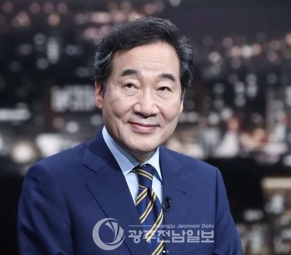 '<b>이낙연</b> 국무<b>총리</b>' 야당 국회의원 대정부 질문