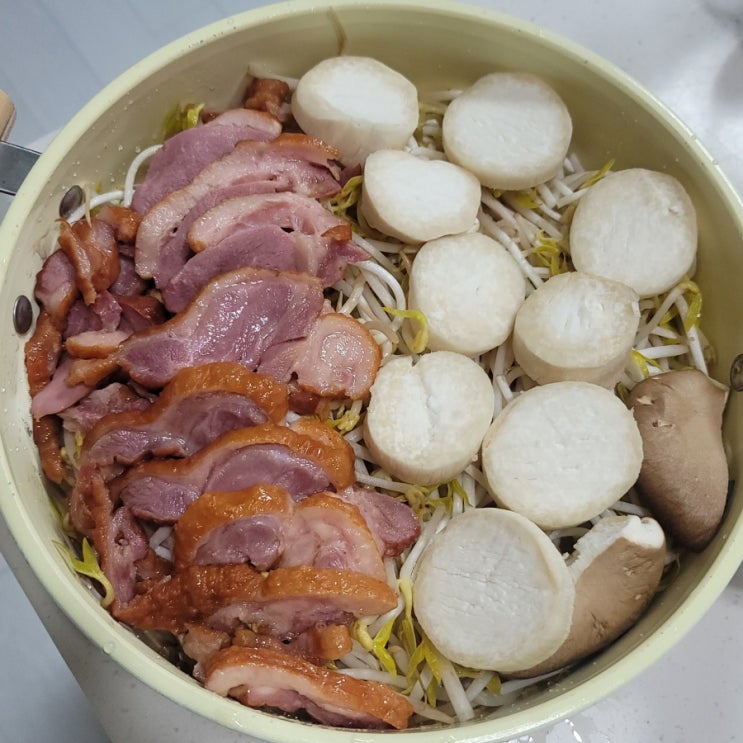  찜기가 필요 없는 초간단 다이어트 10분 완성 레시피 훈제오리숙주찜