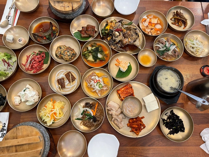  청남대 근처 한정식 맛집 '여울목' 내돈내산 후기 (여울목정식, 간장게장)