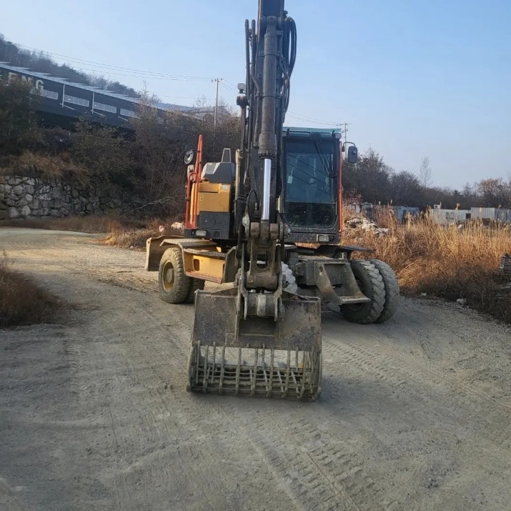 볼보 EW140E 2016년식 5600만원 판매합니다. 볼보 EW140E 2016년식 5600만원 판매합니다.