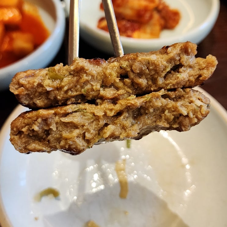 상무지구돼지갈비 상무옥숯불갈비 떡갈비 육즙팡팡