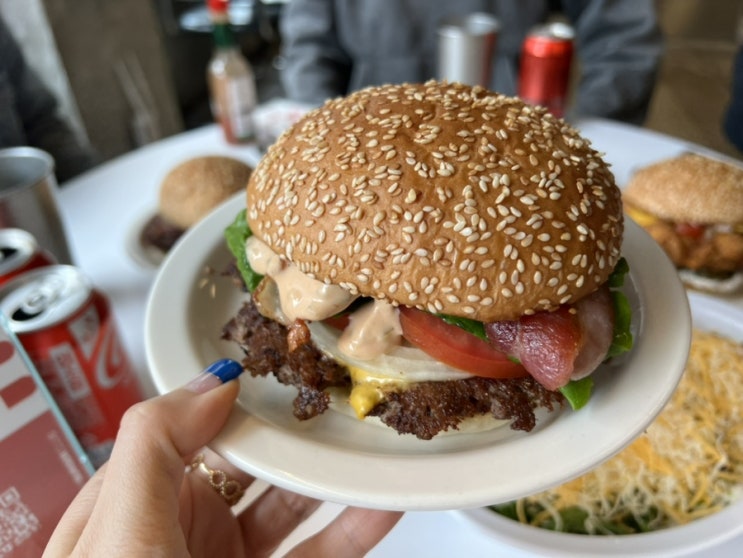  압구정 로데오 수제버거 맛집 선데이 버거 클럽