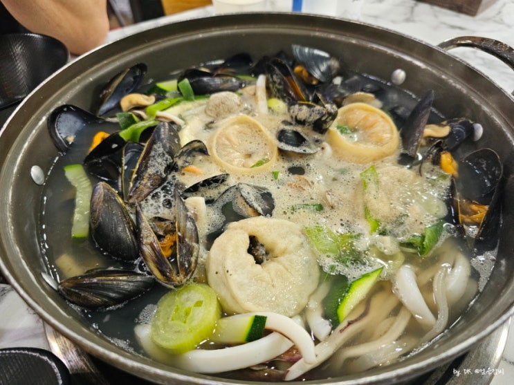  바다도 아닌 강촌에서 찾아낸 삼악산 맛집 해물칼국수 내돈내산 후기