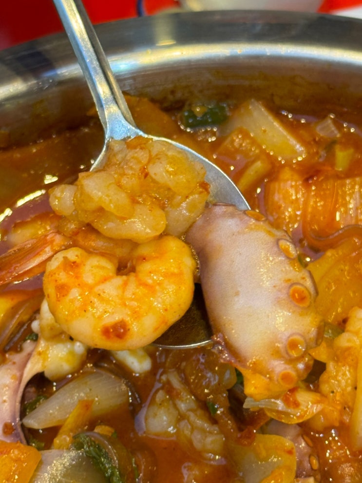  안산 고잔동 밥집 겸 술집 청춘 낙곱새