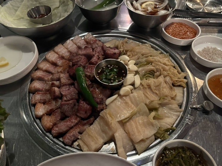  구워주는 광안리 고기맛집 부산댁 웨이팅, 밑반찬이 깔끔한 곳